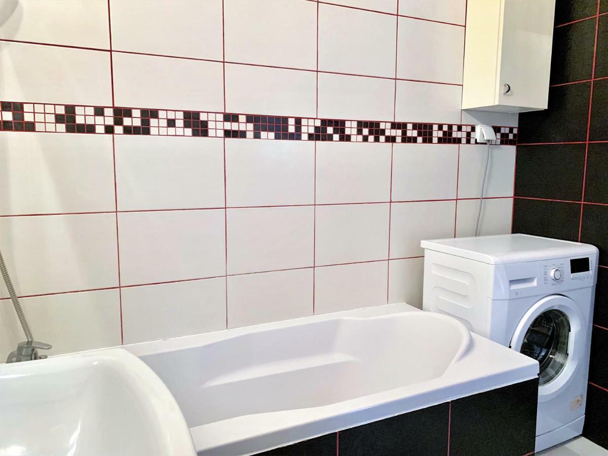 2-Room Apartment Nowy Dwor Mazowiecki Luaran gambar
