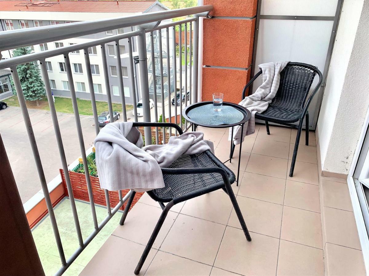 2-Room Apartment Nowy Dwor Mazowiecki Luaran gambar
